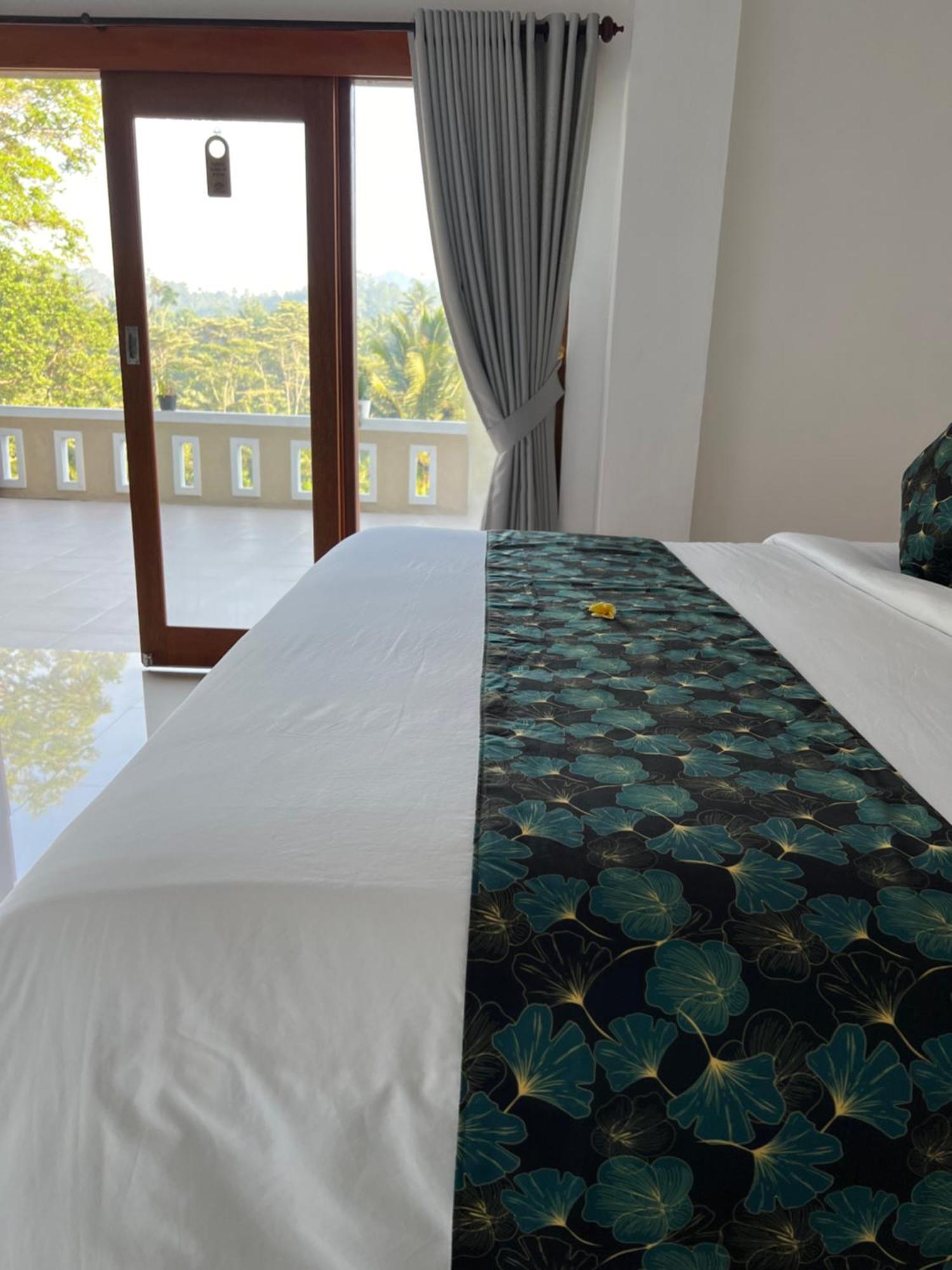 Bisbis House Iseh Village Selat Exterior foto